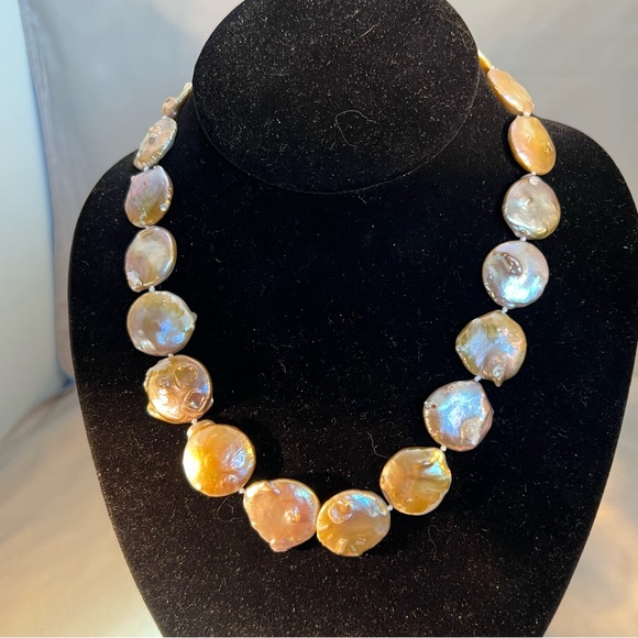 NWOT Cultured Freshwater Coin Pearl Necklace. 19”. Pink and Gray Tones. - Picture 7 of 7